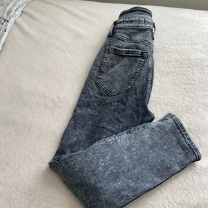 Mom jeans  hollister